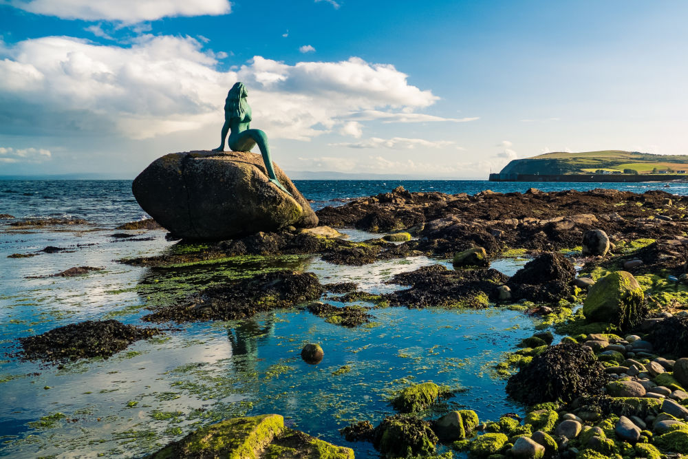 Mermaid statue, Balintore