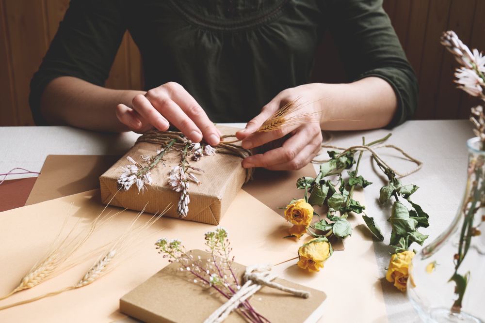 Woman makes zero waste gift package